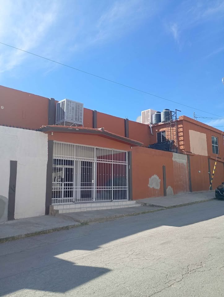 Local comercial en DEPORTISTAS  - Foto 2
